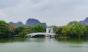 Rong & Shan-Lake